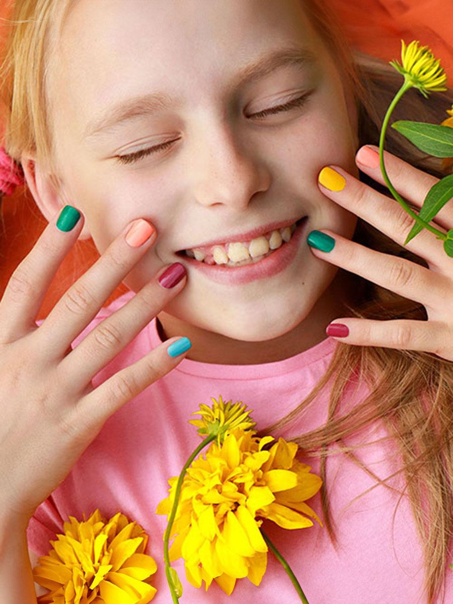 NAILS SALON
