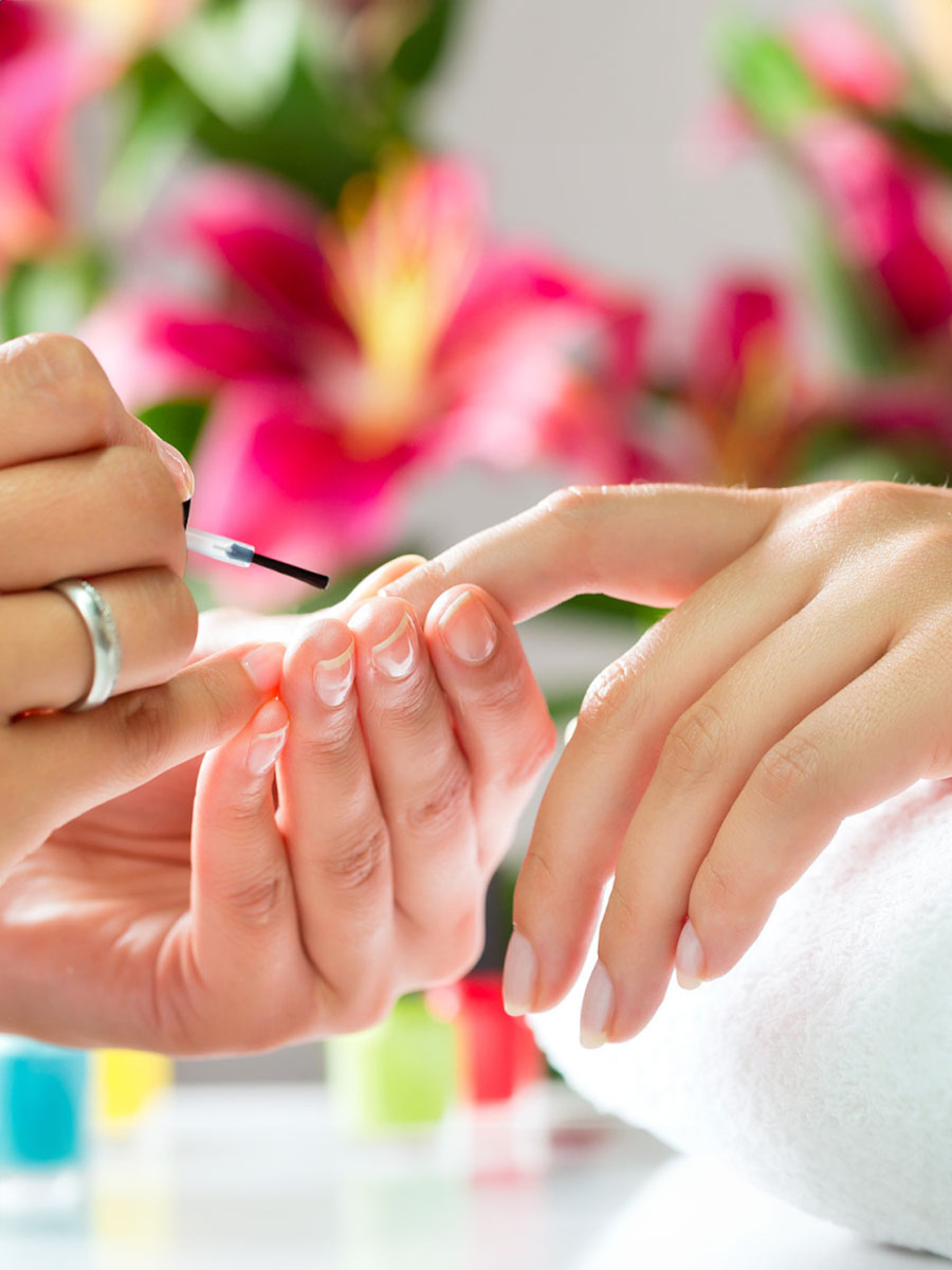 NAILS SALON